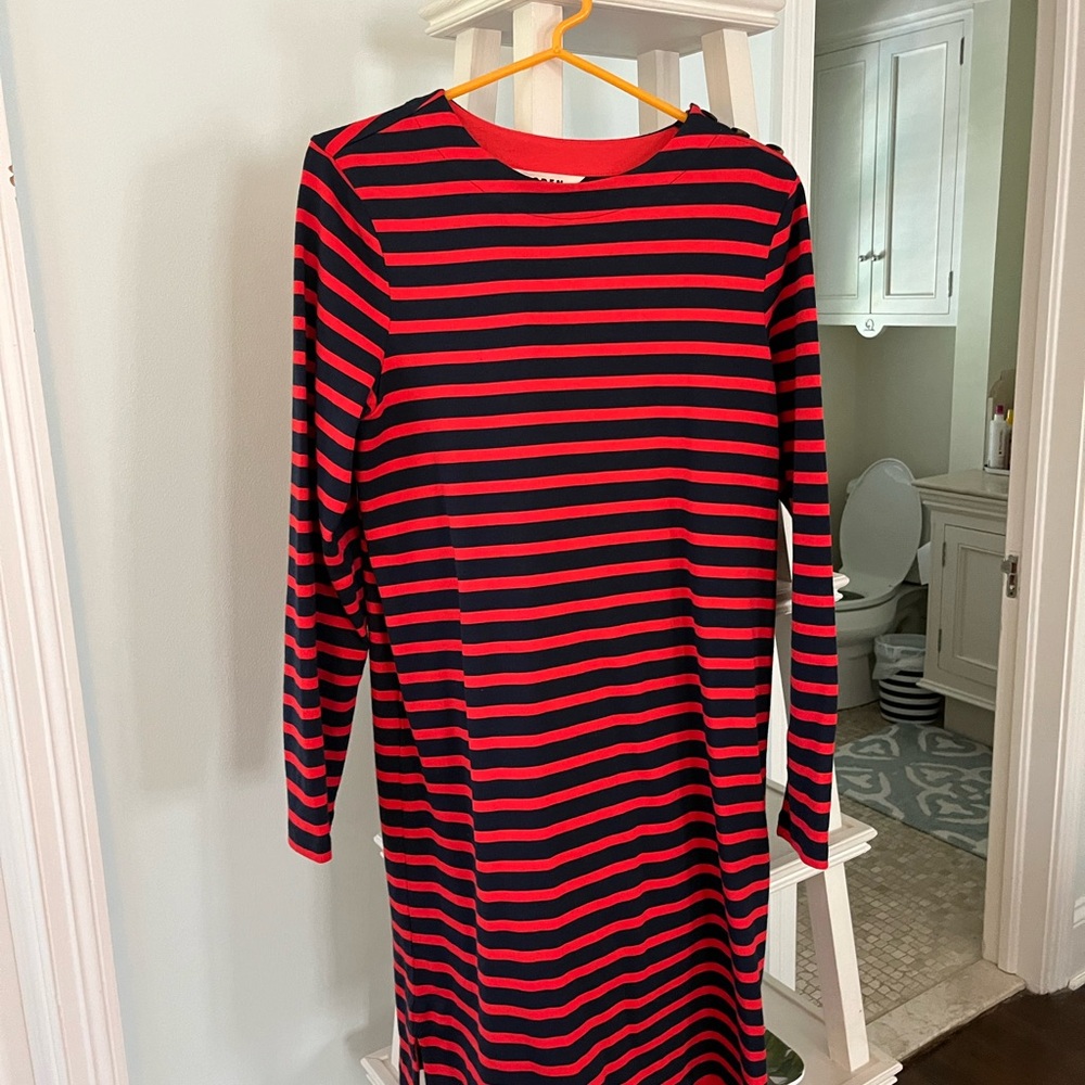 Like new- worn & washed (air dried) once Boden Stripe dress